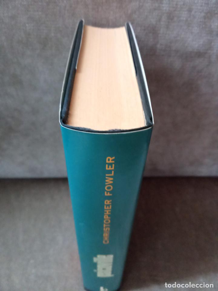 Libros de segunda mano: CHRISTOPHER FOWLER - PSICOVILLE - EDICIONES B, 2002 - Foto 2