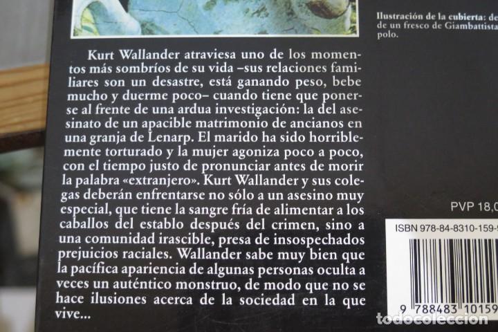 Libros de segunda mano: 2009.- Asesinos sin rostro. MANKELL - Foto 2