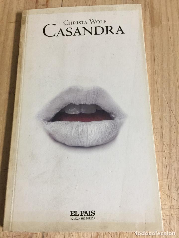 Libros de segunda mano: Casandra - Christa Wolf - Foto 1