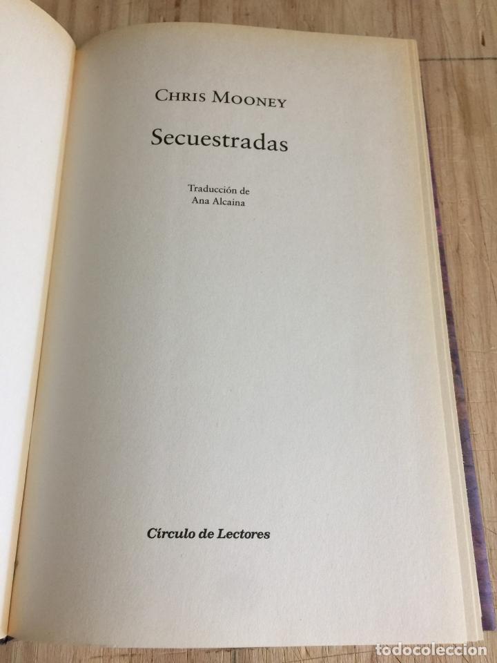 Libros de segunda mano: Secuestradas - Chris Mooney - Foto 3