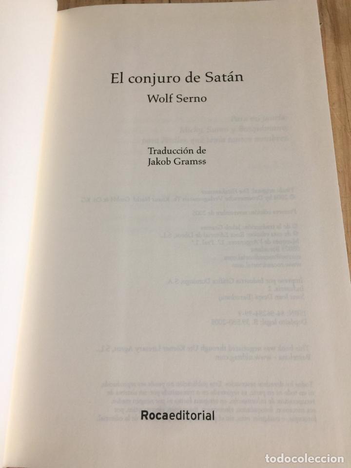 Libros de segunda mano: El conjuro de sat&aacute;n - Wolf Serno - Foto 2