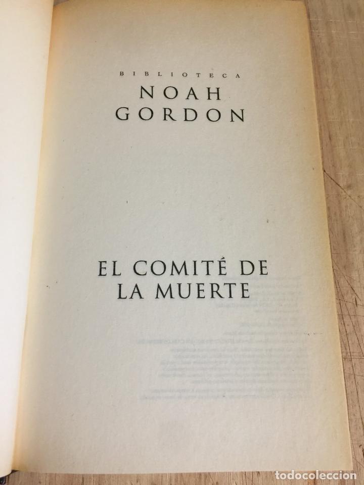 Libros de segunda mano: El comit&eacute; de la muerte - Noah Gordon - Foto 4