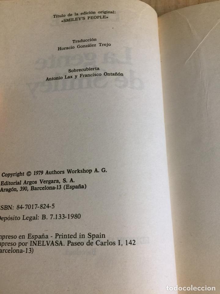 Libros de segunda mano: La gente de smiley - Le Carr&eacute; - Foto 4