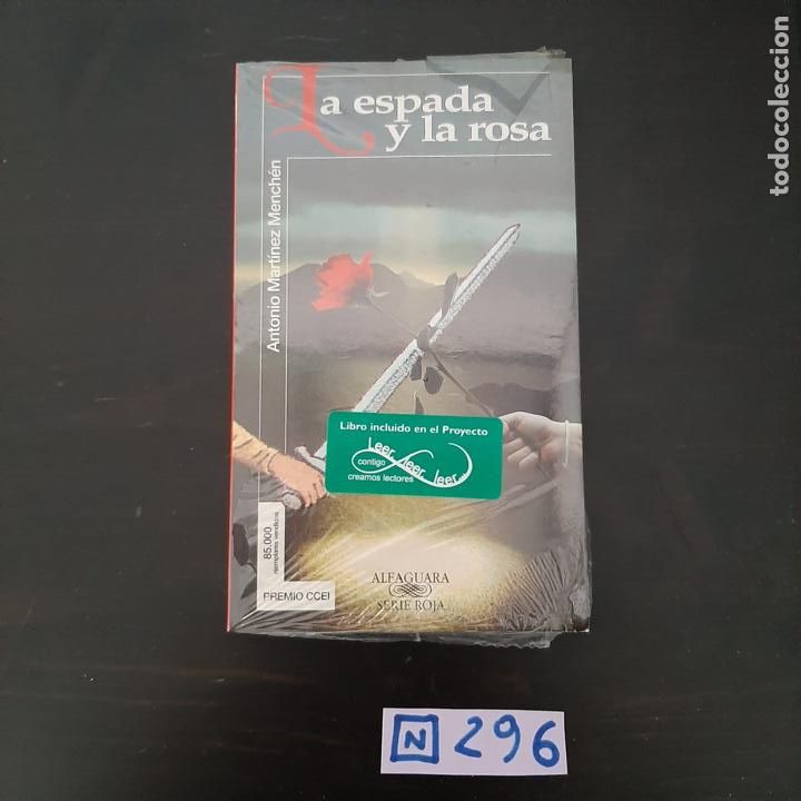 Libros de segunda mano: La espada y la rosa - Foto 1