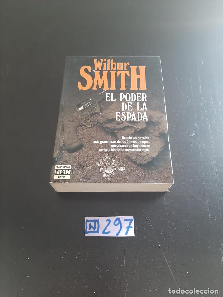 Libros de segunda mano: El poder de la espada - Foto 1