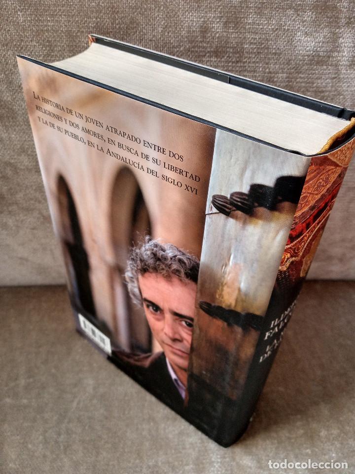 Libros de segunda mano: ILDEFONSO FALCONES - LA MANO DE F&Aacute;TIMA - C&Iacute;RCULO DE LECTORES, 2009 - &Oacute;PTIMO EJEMPLAR - Foto 3