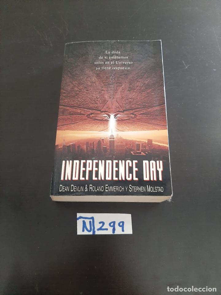 Libros de segunda mano: Independence Day - Foto 1