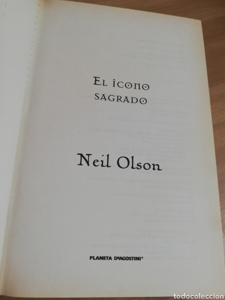 Libros de segunda mano: EL ICONO SAGRADO (NEIL OLSON) - Foto 2