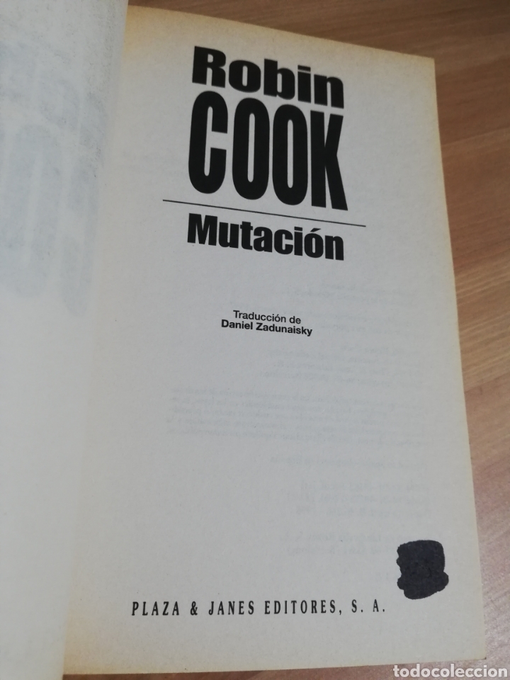 Libros de segunda mano: MUTACI&Oacute;N (ROBIN COOK) - Foto 2