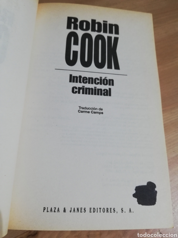 Libros de segunda mano: INTENCI&Oacute;N CRIMINAL (ROBIN COOK) - Foto 2