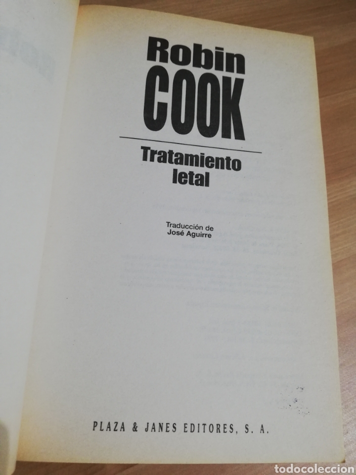 Libros de segunda mano: TRATAMIENTO LETAL (ROBIN COOK) - Foto 2