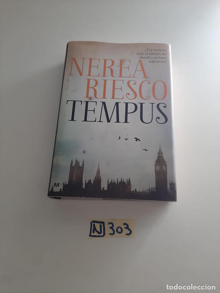 Libros de segunda mano: Nerea Riesco tempus - Foto 1