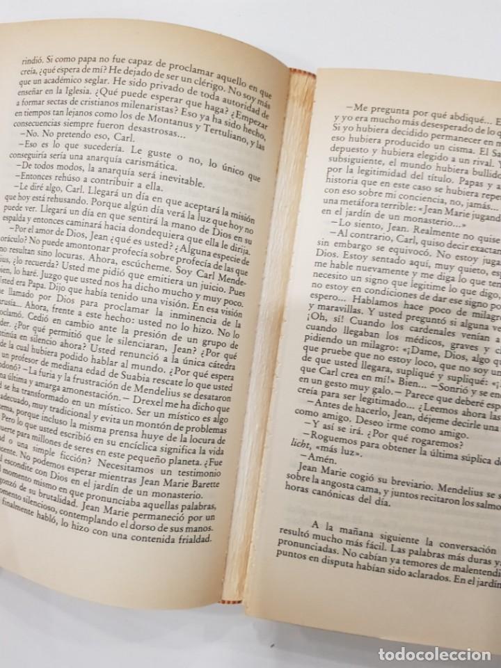 Libros de segunda mano: LOS BUFONES DE DIOS. MORRIS WEST. CIRCULO DE LECTORES. 1981 - Foto 8
