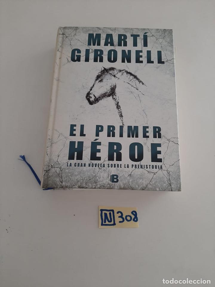 Libros de segunda mano: El primer h&eacute;roe - Foto 1