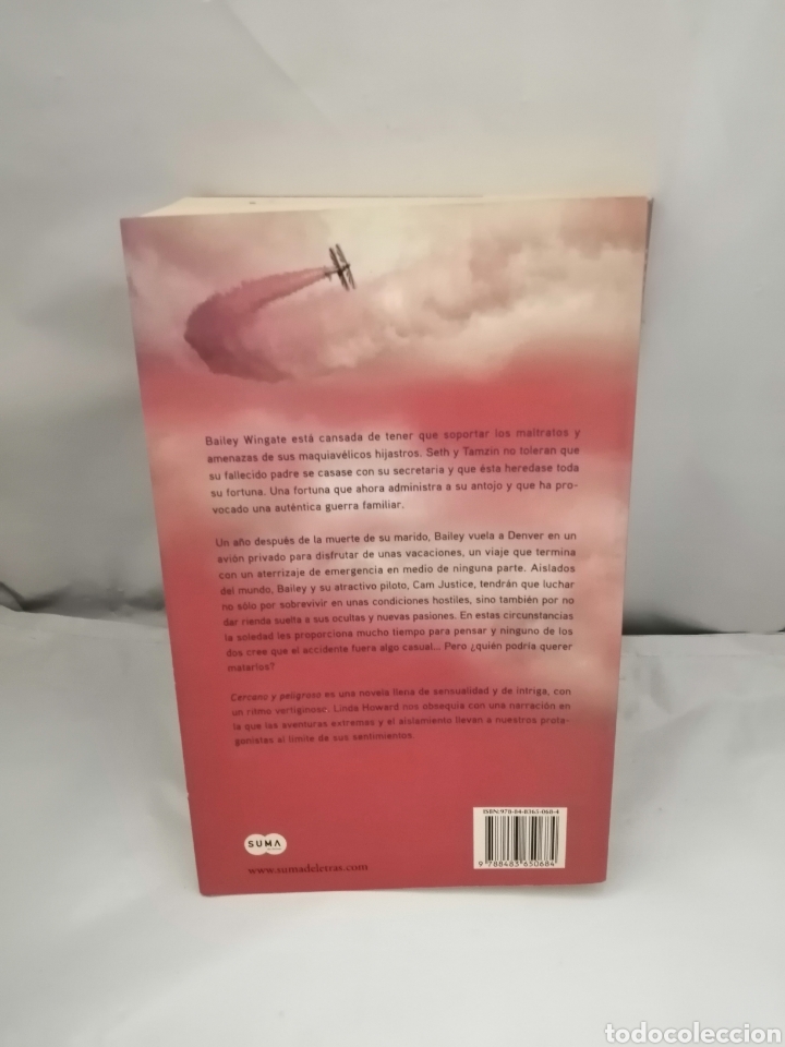 Libros de segunda mano: CERCANO Y PELIGROSO (PRIMERA EDICI&Oacute;N) - Foto 2
