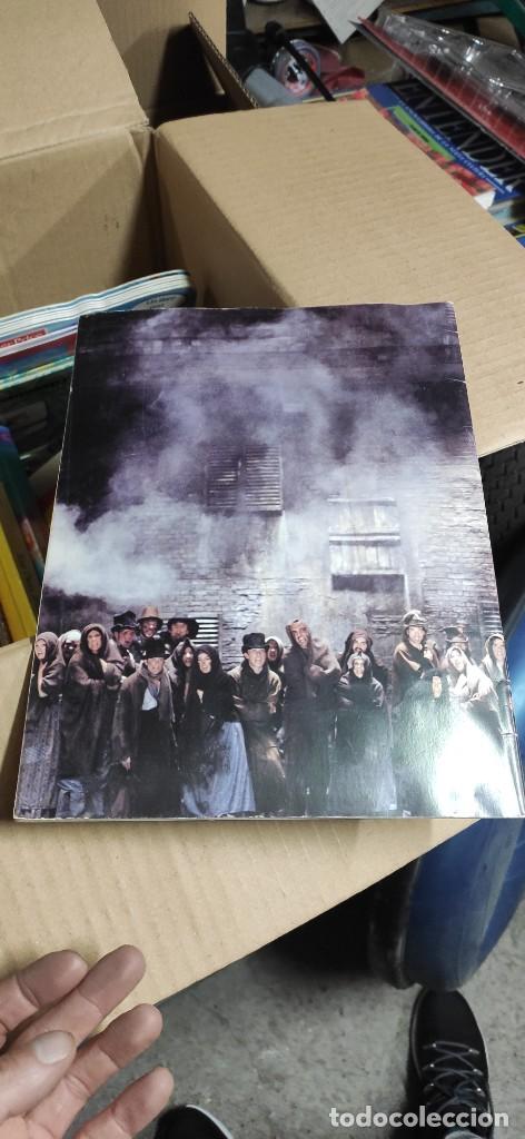 Libros de segunda mano: Programa opera Les Miserables (Los miserables) en ingl&eacute;s - Foto 3