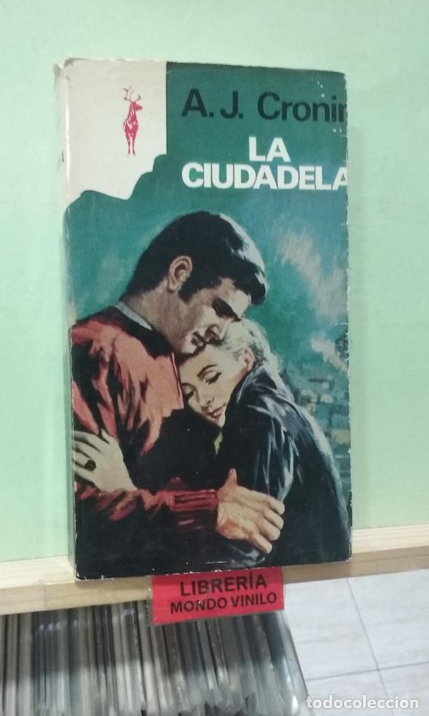 Libros de segunda mano: La ciudadela. A. J. Cronin - Foto 1