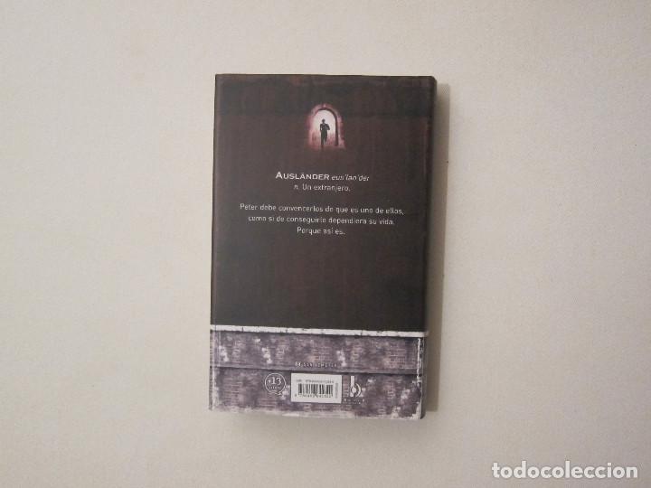Libros de segunda mano: AUSLANDER - PAUL DOWSWELL (EDICIONES B) - Foto 2