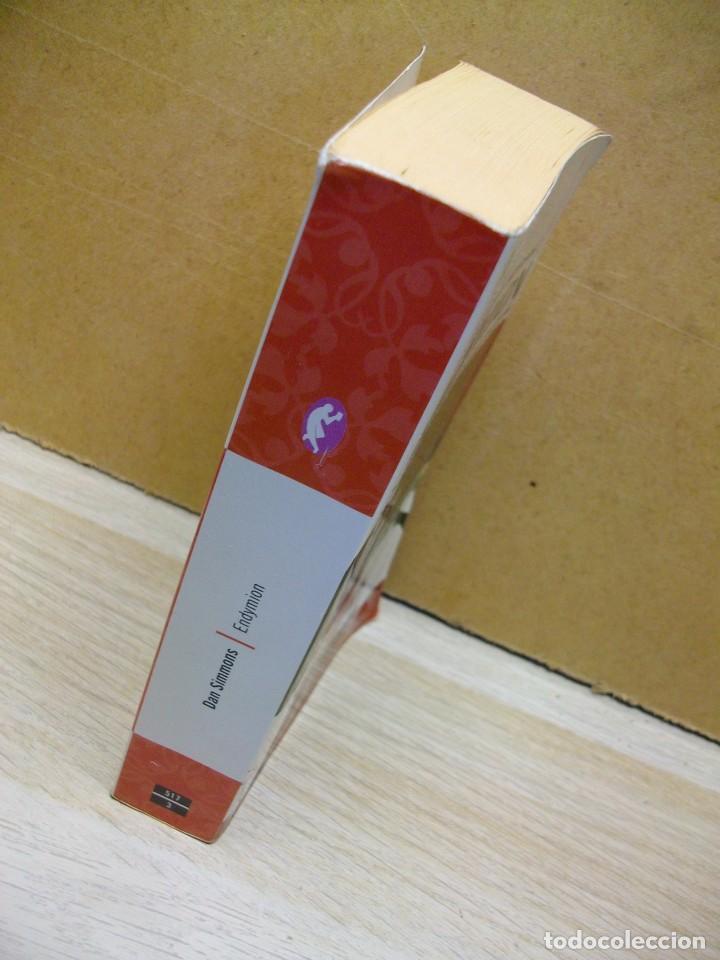 Libros de segunda mano: ENDYMION: LOS CANTOS DE HYPERION de Dan Simmons - Foto 2