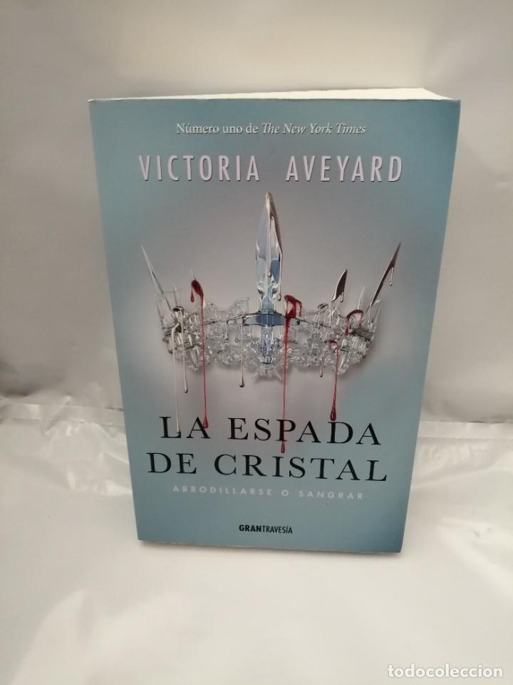 Libros de segunda mano: LA ESPADA DE CRISTAL (PRIMERA EDICI&Oacute;N) - Foto 1