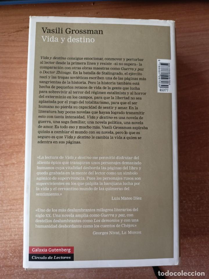 Libros de segunda mano: Vida y destino - Vasili Grossman - Foto 2