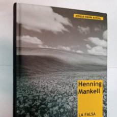 Libros de segunda mano: HENNING MANKELL LA FALSA PISTA SA7522. Lote 313475118
