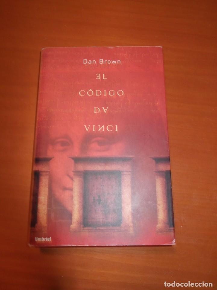 Libros de segunda mano: El c&oacute;digo Davinci de Dan Brown. - Foto 1