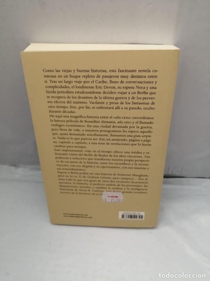 Libros de segunda mano: REGRESO A BERL&Iacute;N (PRIMERA EDICI&Oacute;N) - Foto 2