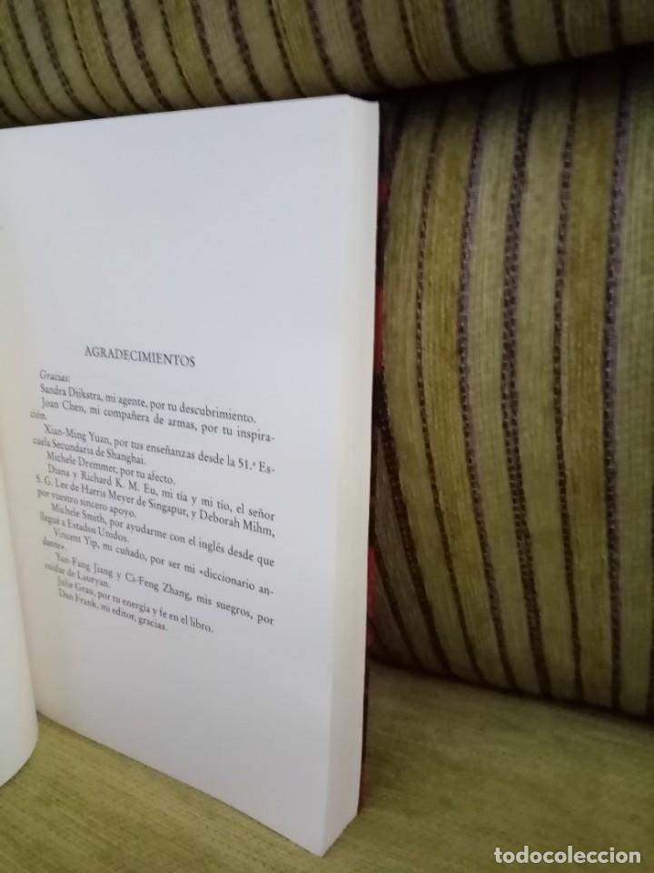 Libros de segunda mano: AZALEA ROJA Anchee Min - Foto 4
