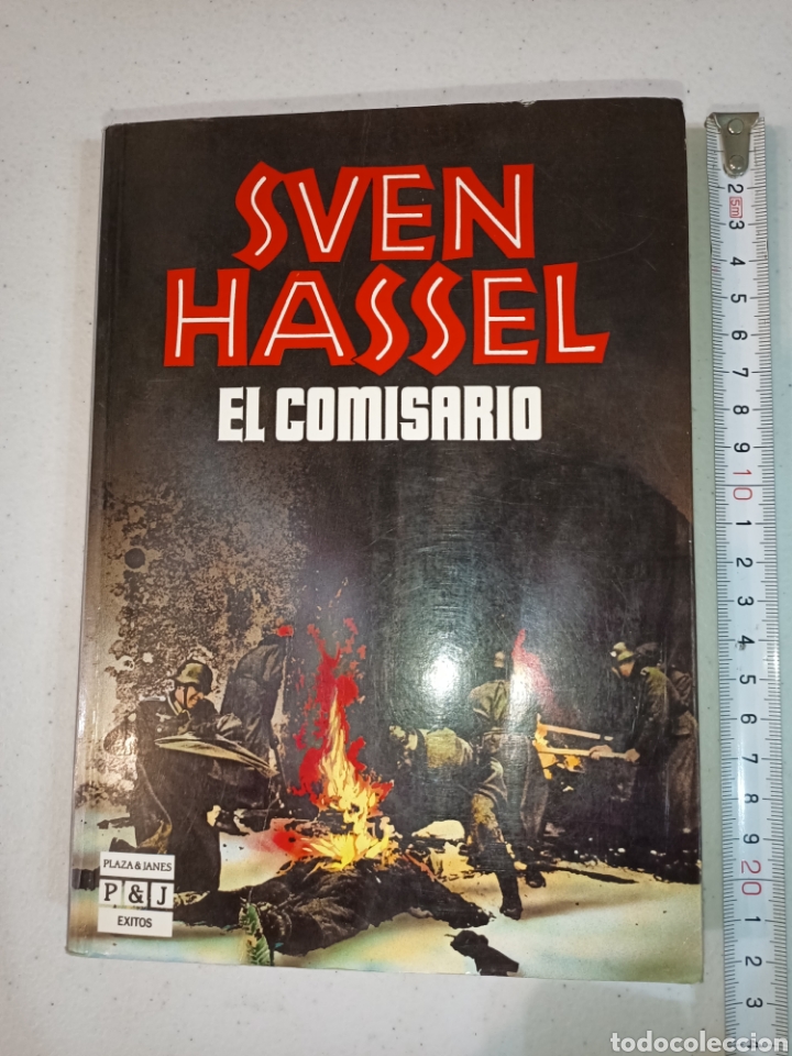Libros de segunda mano: Sven Hassel. El comisario - Foto 1