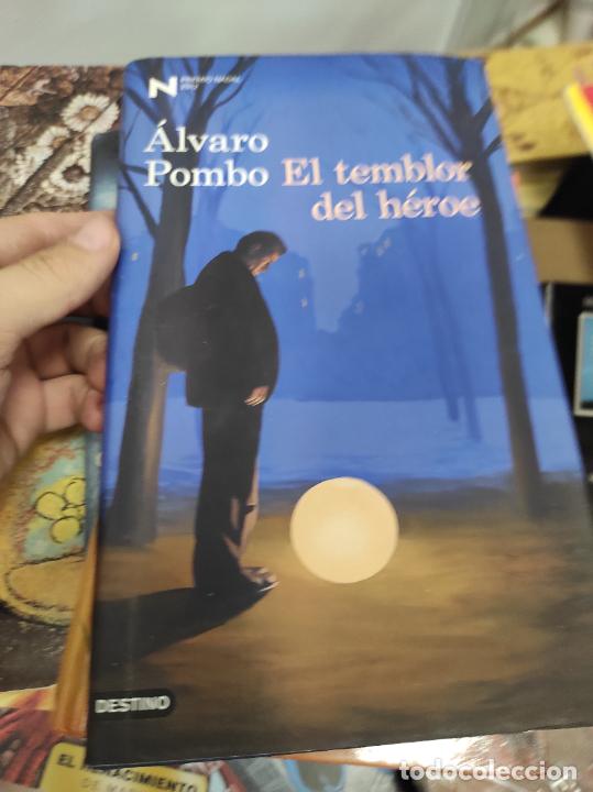 Libros de segunda mano: El temblor del h&eacute;roe, &Aacute;lvaro Pombo - Foto 1