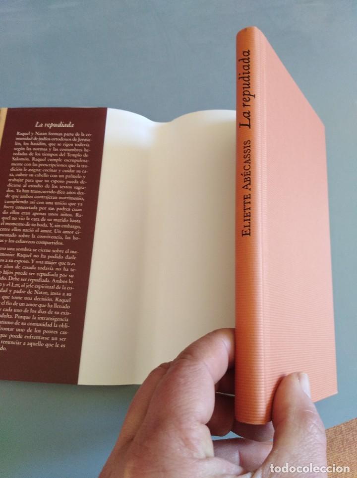 Libros de segunda mano: Novela - La repudiada (993) - Foto 3