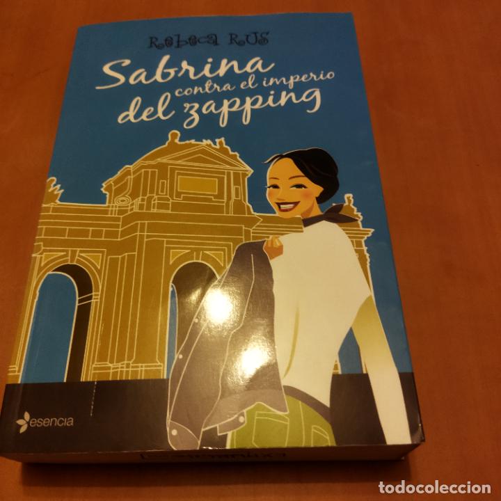 Libros de segunda mano: Sabrina contra el imperio del Zapping - Foto 1