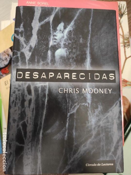 Libros de segunda mano: Desaparecidas - Chris Mooney - Foto 1