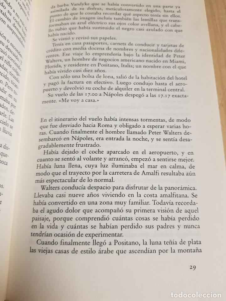 Libros de segunda mano: Rastro de sangre - Michael Weaver - Foto 4