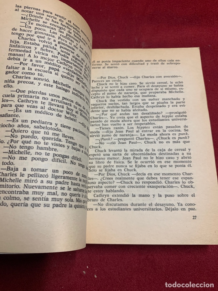 Libros de segunda mano: Fiebre. Robin Cook. - Foto 5