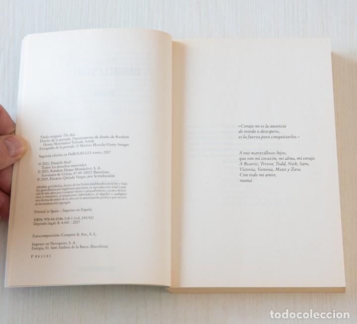 Libros de segunda mano: El beso. Danielle Steel - Foto 2