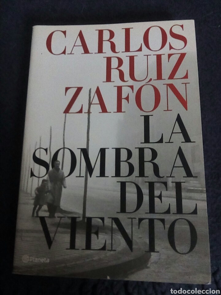 Libros de segunda mano: Carlos Luis Zafon libro como nuevo - Foto 1