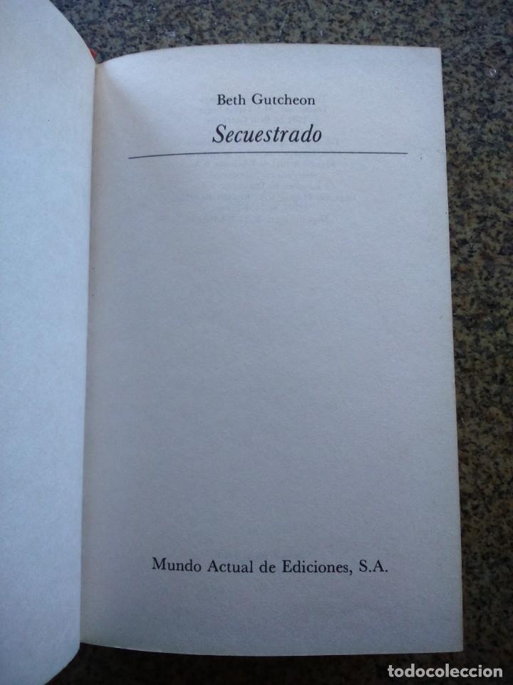 Libros de segunda mano: SECUESTRADO -- BETH GUTCHEON -- 1983 -- - Foto 1