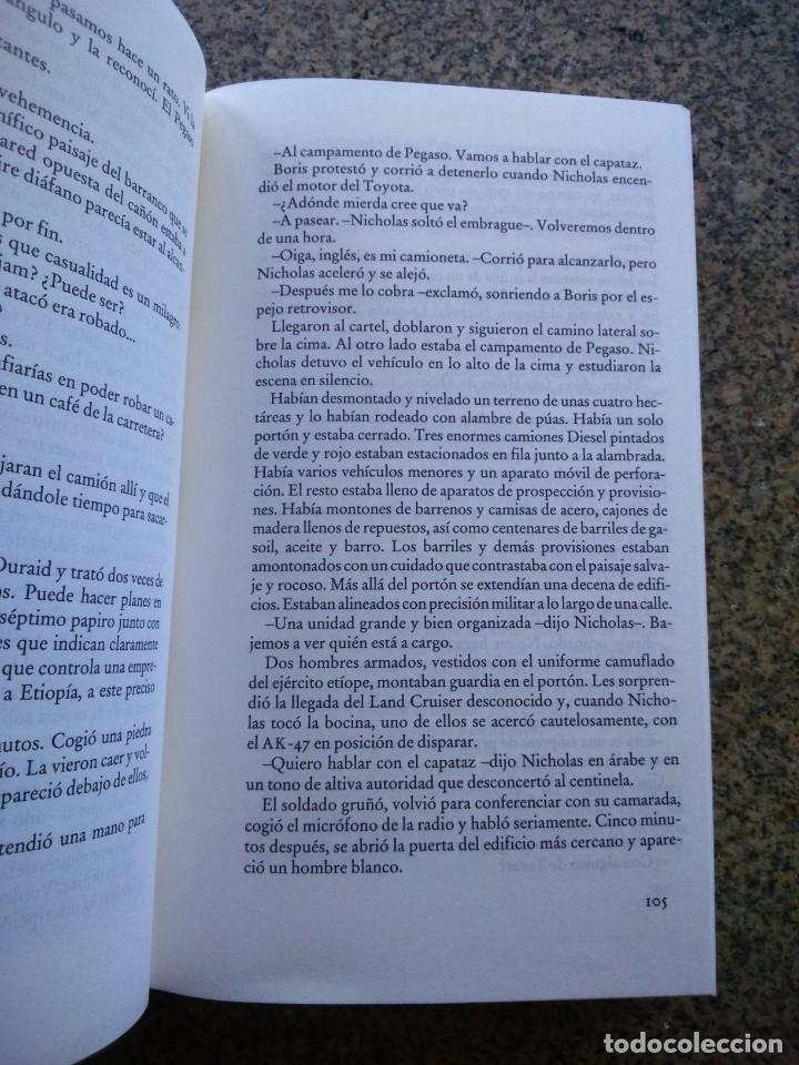 Libros de segunda mano: EL SEPTIMO PAPIRO -- WILBUR SMITH -- CIRCULO 1997 -- - Foto 2