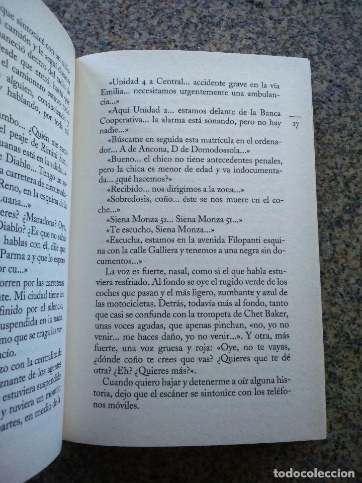 Libros de segunda mano: ALMOST BLUE -- CARLO LUCARELLI -- CIRCULO 2003 -- - Foto 2