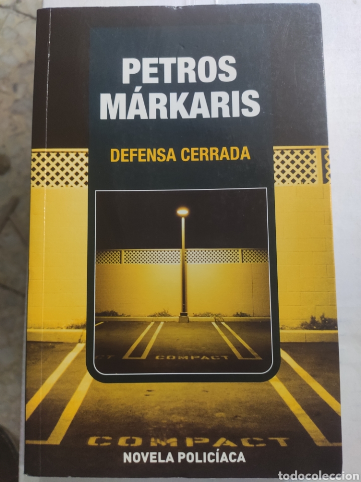 Libros de segunda mano: DEFENSA CERRADA. PETROS MARKARIS - Foto 1