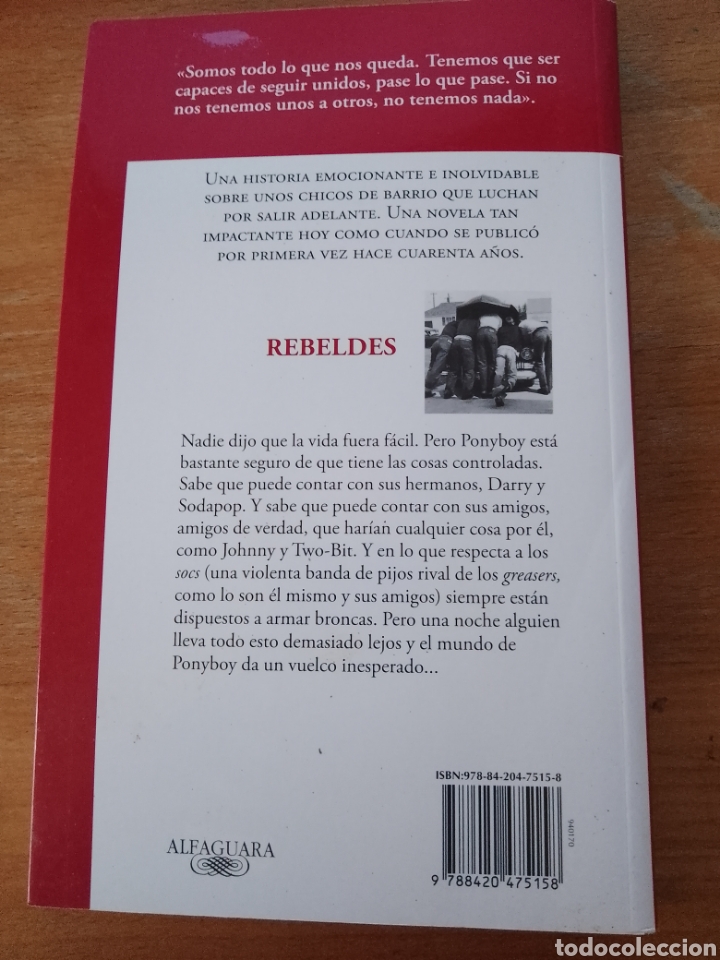 Libros de segunda mano: REBELDES - SUSAN E. HINTON - Foto 4