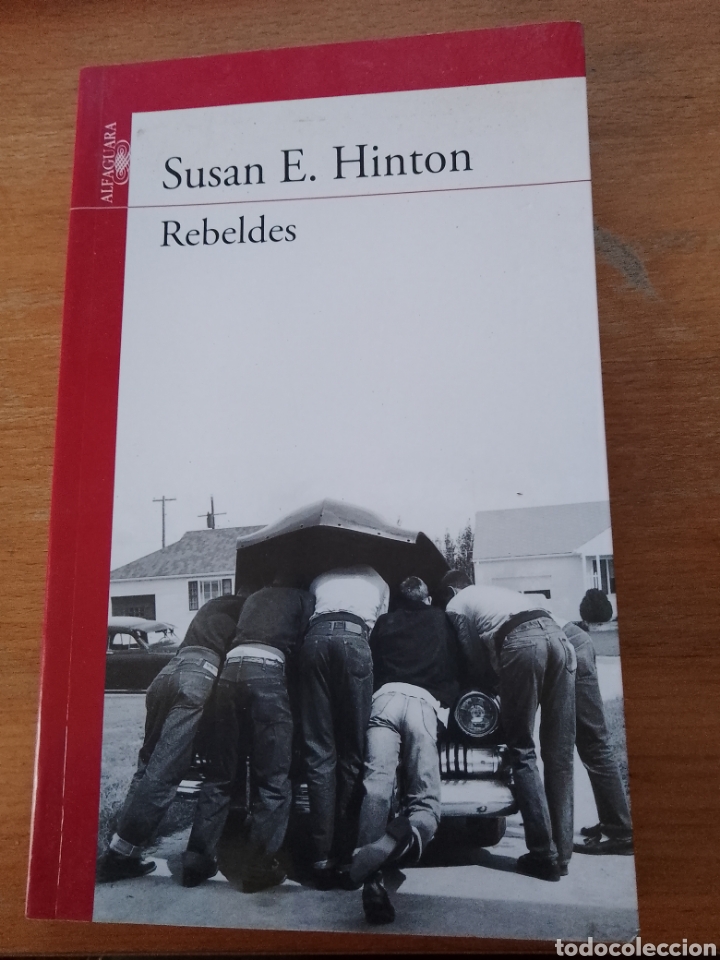 Libros de segunda mano: REBELDES - SUSAN E. HINTON - Foto 1