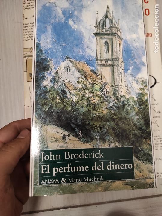 Libros de segunda mano: EL PERFUME DEL DINERO - John Broderick - Foto 1