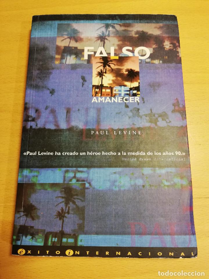 Libros de segunda mano: FALSO AMANECER (PAUL LEVINE) - Foto 1
