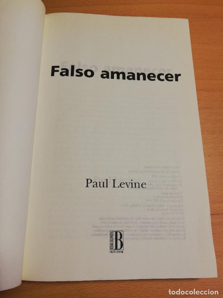 Libros de segunda mano: FALSO AMANECER (PAUL LEVINE) - Foto 2