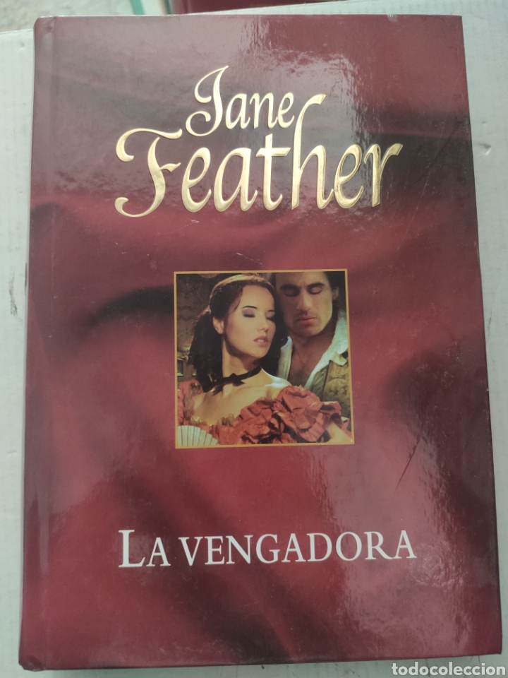 Libros de segunda mano: LA VENGADORA. JANE FEATHER - Foto 1