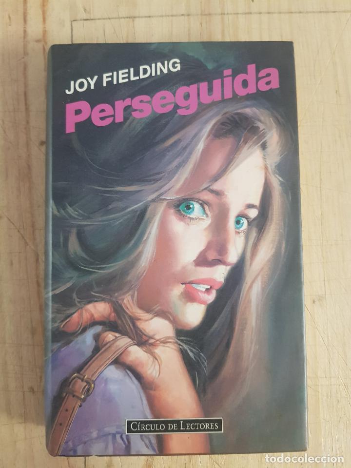 Libros de segunda mano: Perseguida - Joy Fielding - Foto 1
