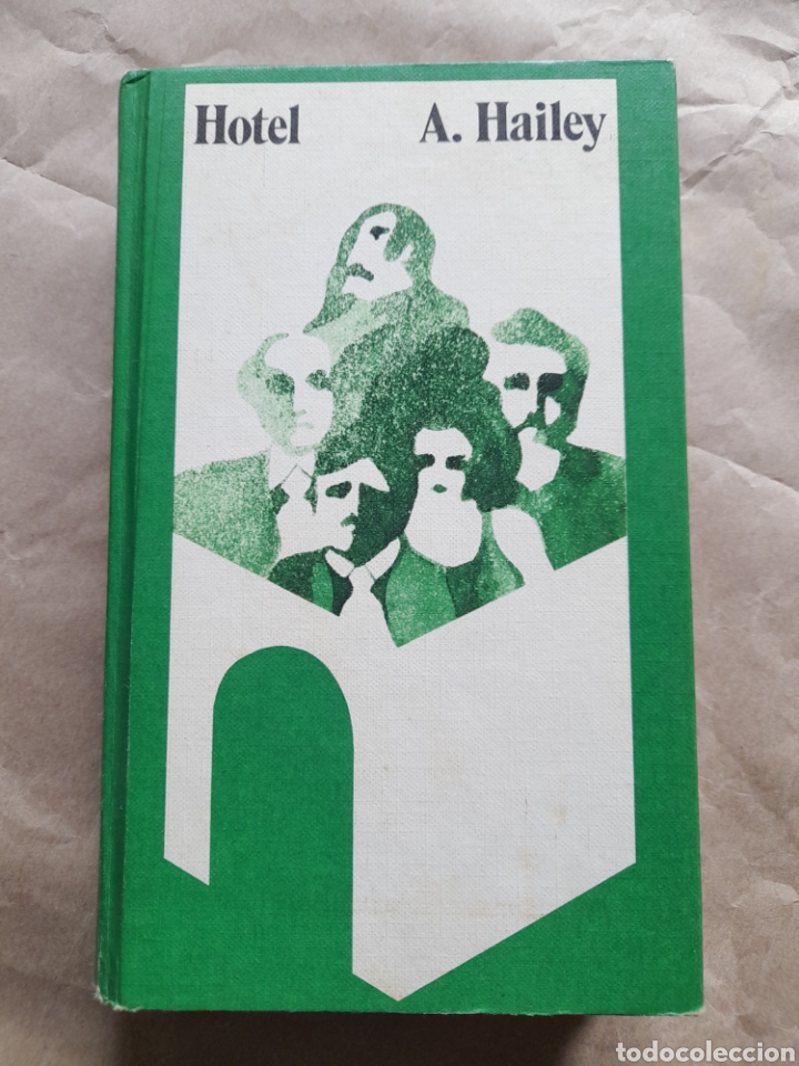Libros de segunda mano: Hotel. A. Hailey - Foto 1